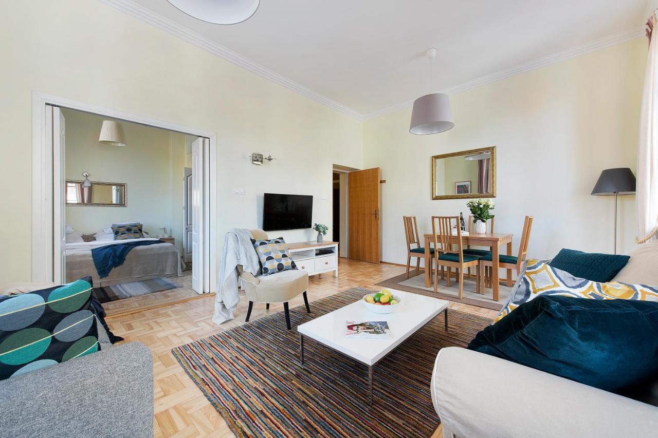 Two Bedroom Apartment For 6 People Varşovia Exterior foto